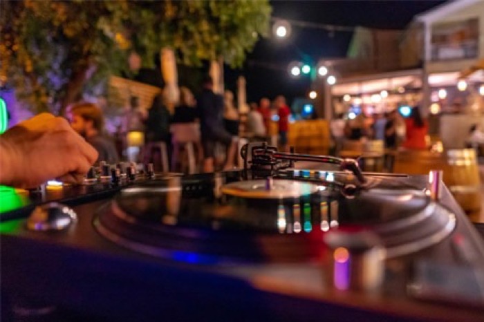 Karbun lounge bar